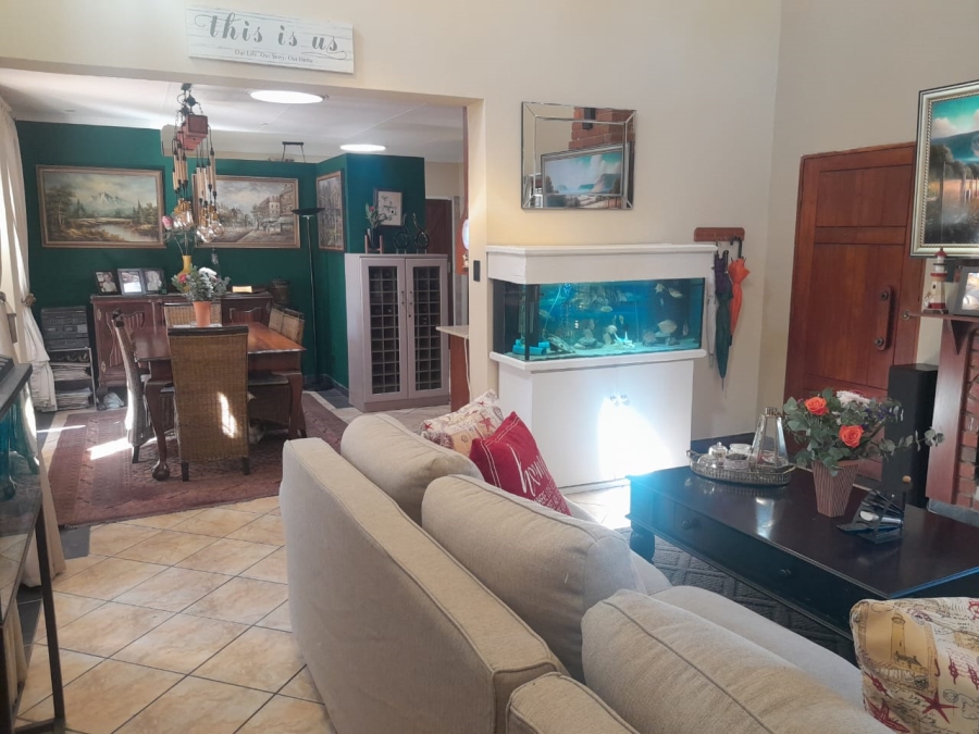 3 Bedroom Property for Sale in Waterval East North West